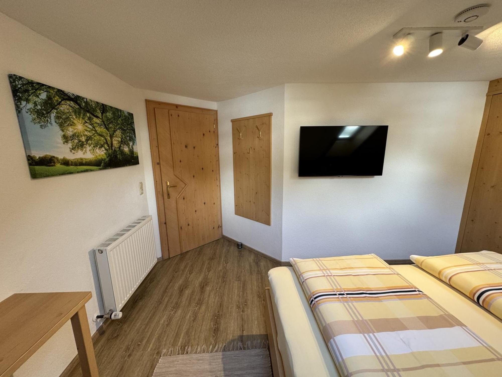 Haus St. Bernard Apartment Петной ам Арлберг Екстериор снимка