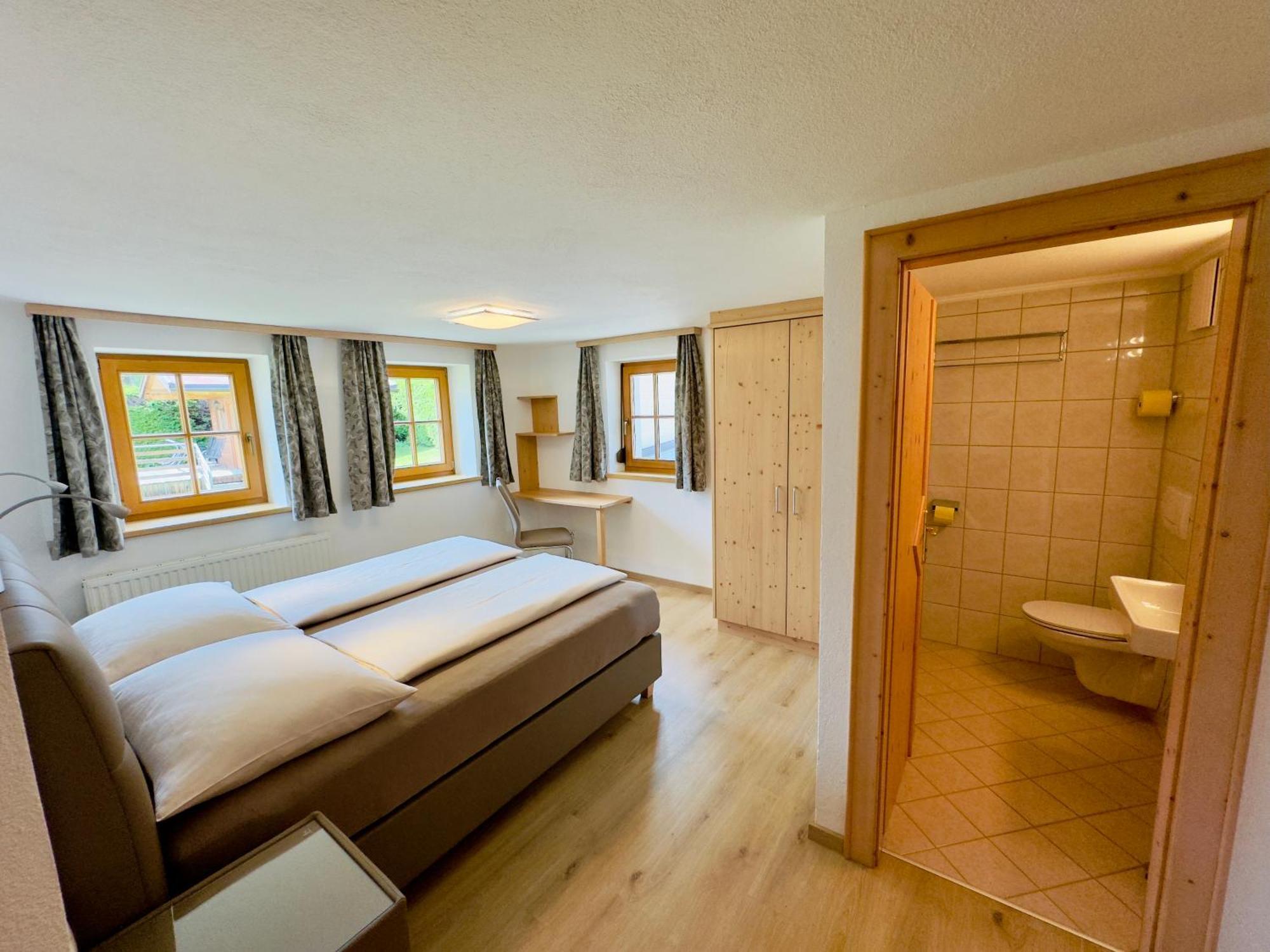 Haus St. Bernard Apartment Петной ам Арлберг Екстериор снимка